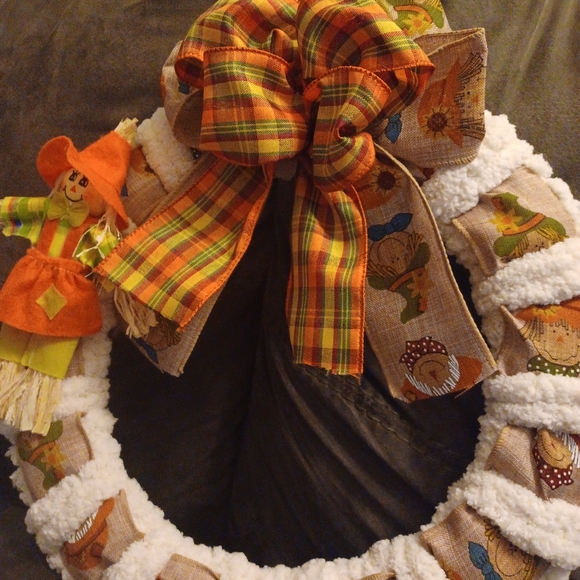 Handmade wreaths - Picture 1 of 14